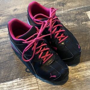 Puma Black Sneakers with Vibrant Pink Highlights